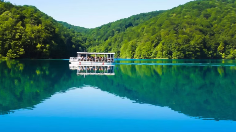 Electric Boat and Panoramic Train at Plitvice Lakes