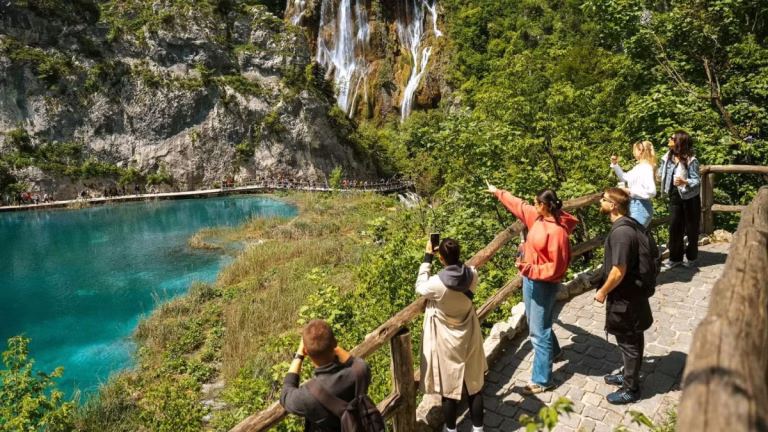 Plitvice Lakes Guided Tour with Entry Ticket from Split