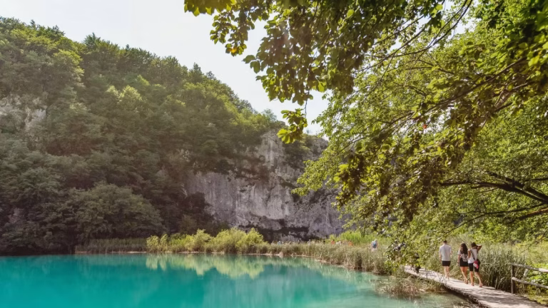 Self-Guided Plitvice Lakes Day Tour with Boat Ride from Split