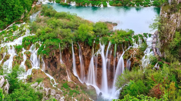 Best Time to Visit Plitvice Lakes